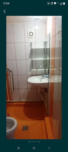 Piata Resita, Berceni.